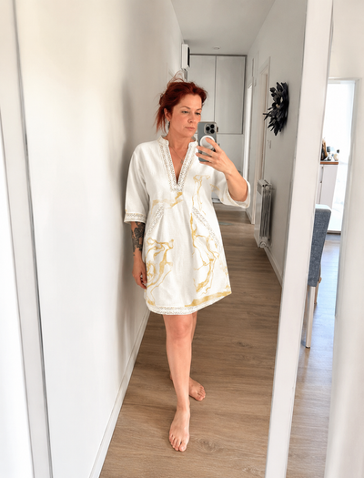 Laura L.