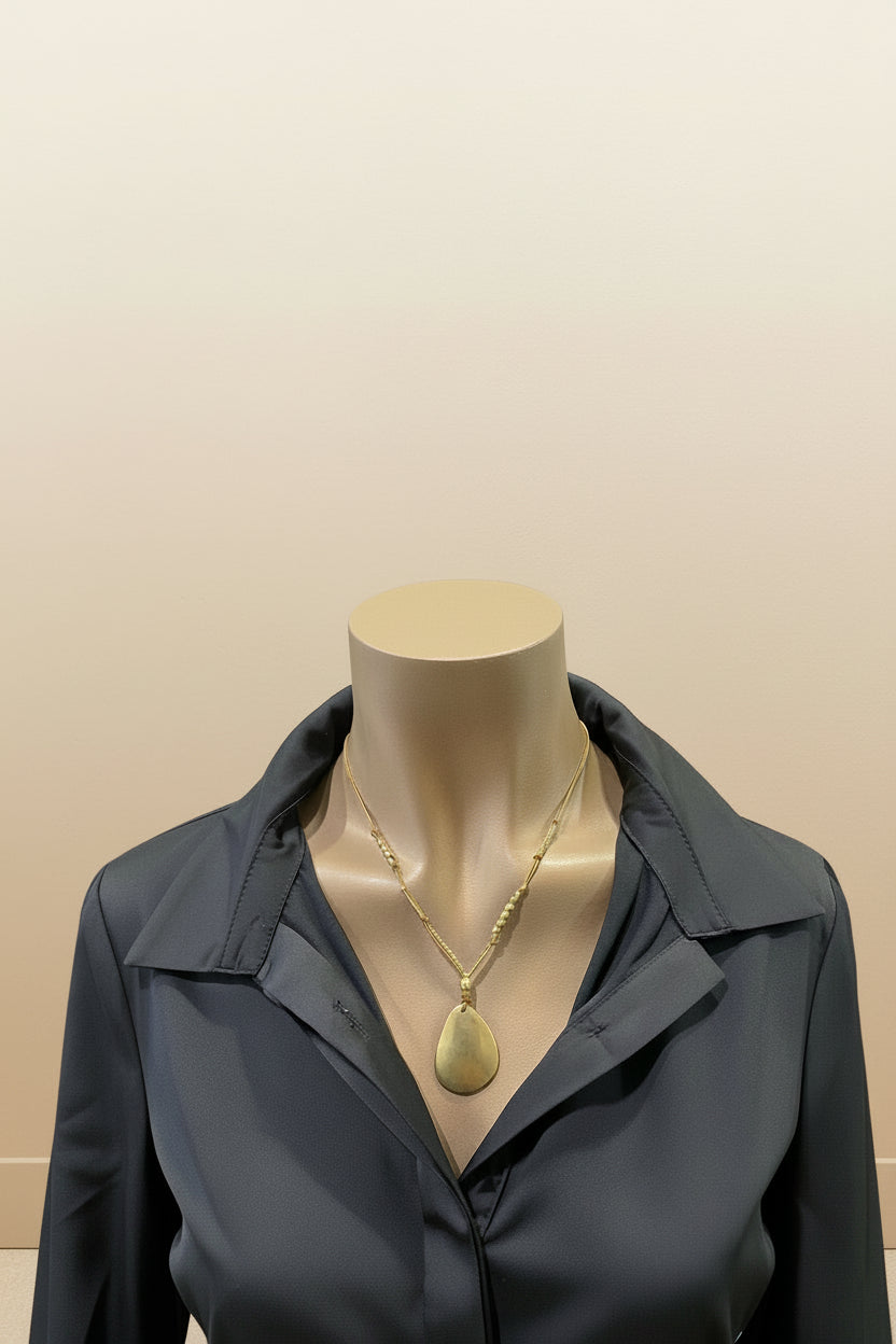 Collar Lágrima Satinada